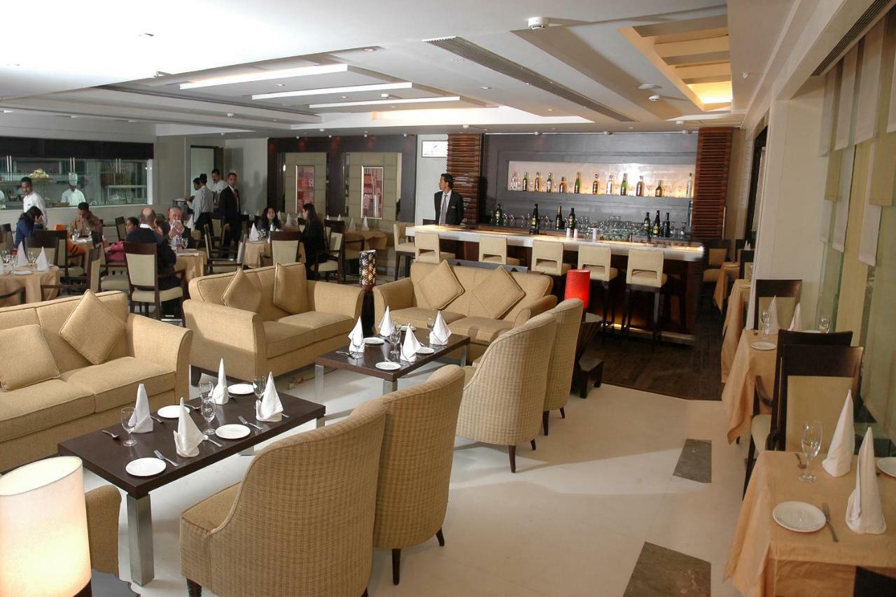 Hotel Western Court Chandigarh Exterior photo